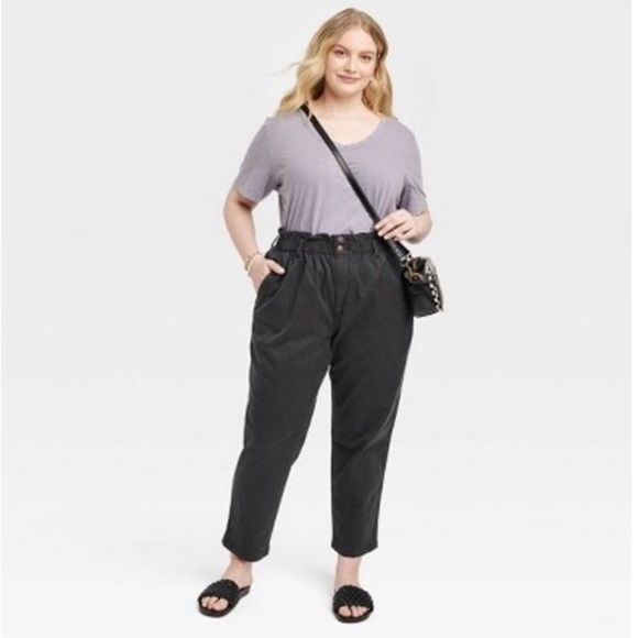 Universal Thread Super-High Rise Taper Jeans Black 22 - Picture 1 of 3